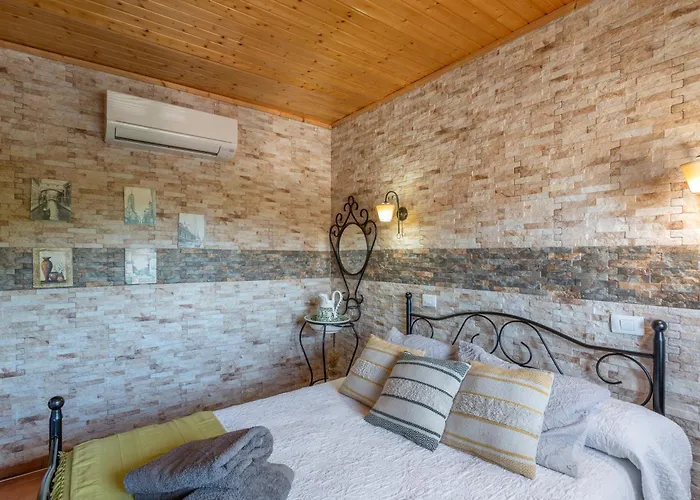 Casa Rosi Cave House *