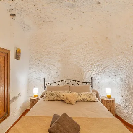 Casa Rosi Cave House Casa de Férias *